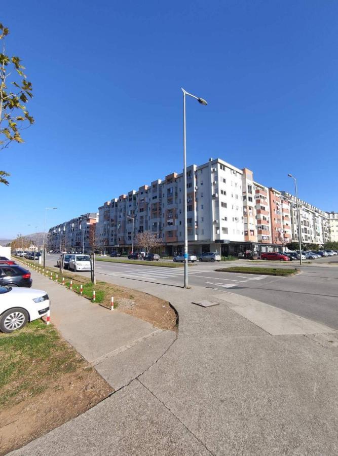 City Point Apartment Podgoriţa Exterior foto